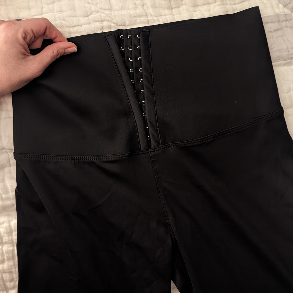 Black leggings with hook & eye waistband